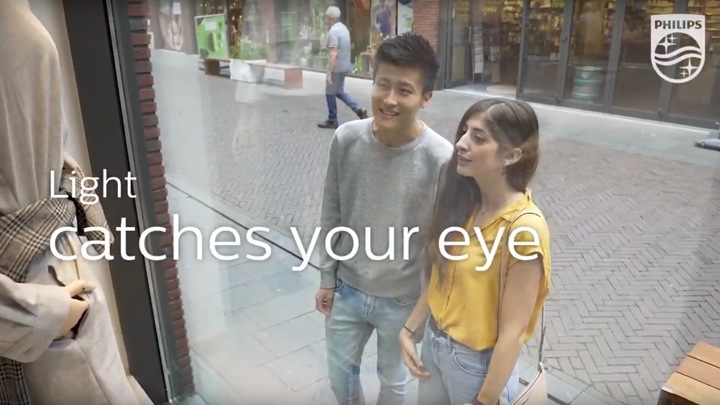How to attract more people to your fashion store? Quality of Light
